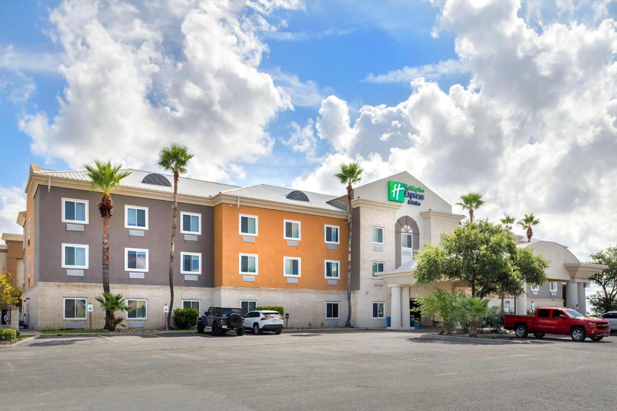 Holiday Inn Express Hotel And Suites Alice By Ihg Exterior foto