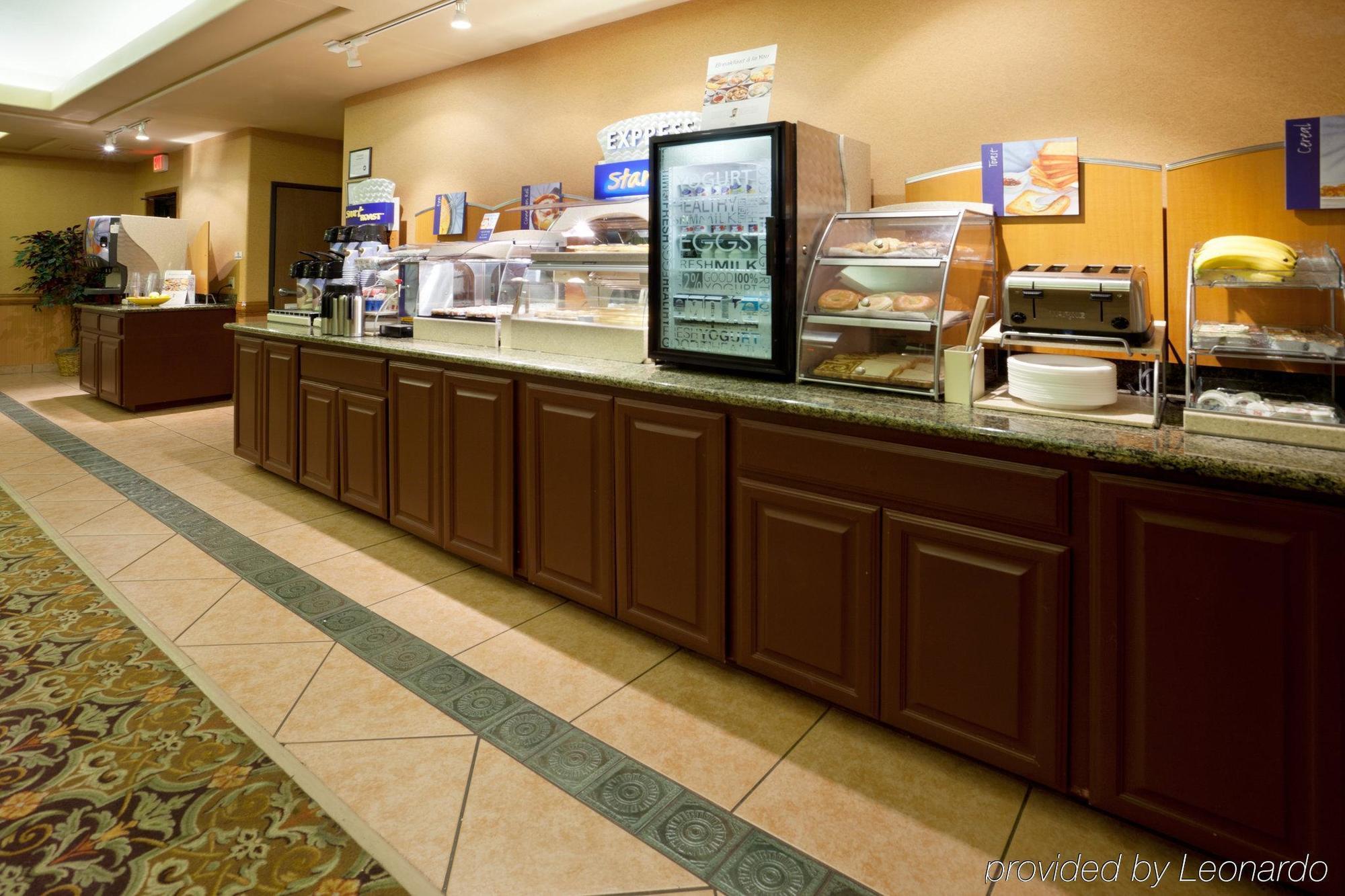 Holiday Inn Express Hotel And Suites Alice By Ihg Restaurant foto